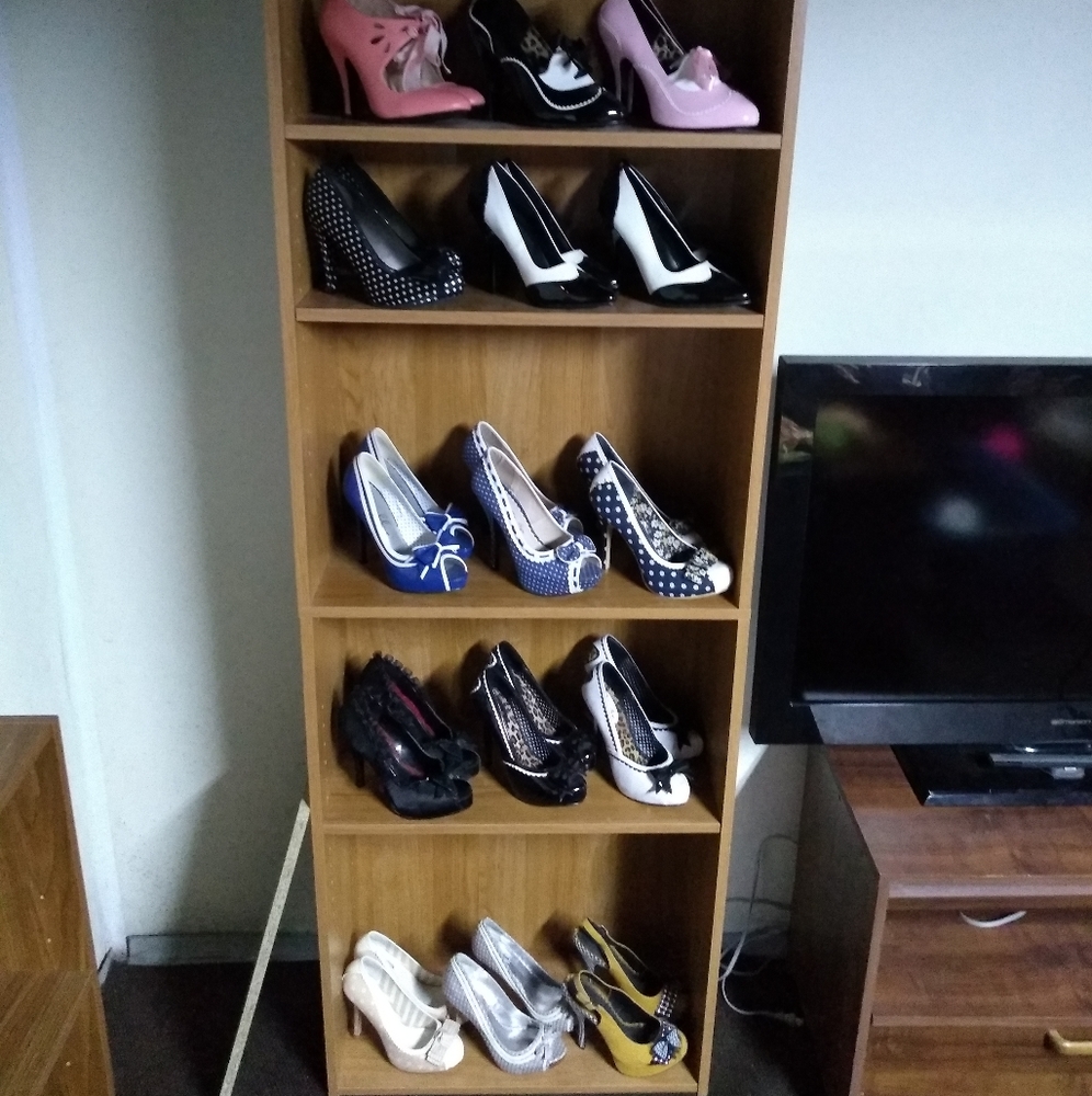 Bettie Page size 8 high heels - Picture 1 of 1